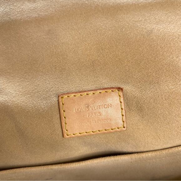 Louis Vuitton Monogram Hudson PM Vintage Shoulder Bag - Picture 13 of 16